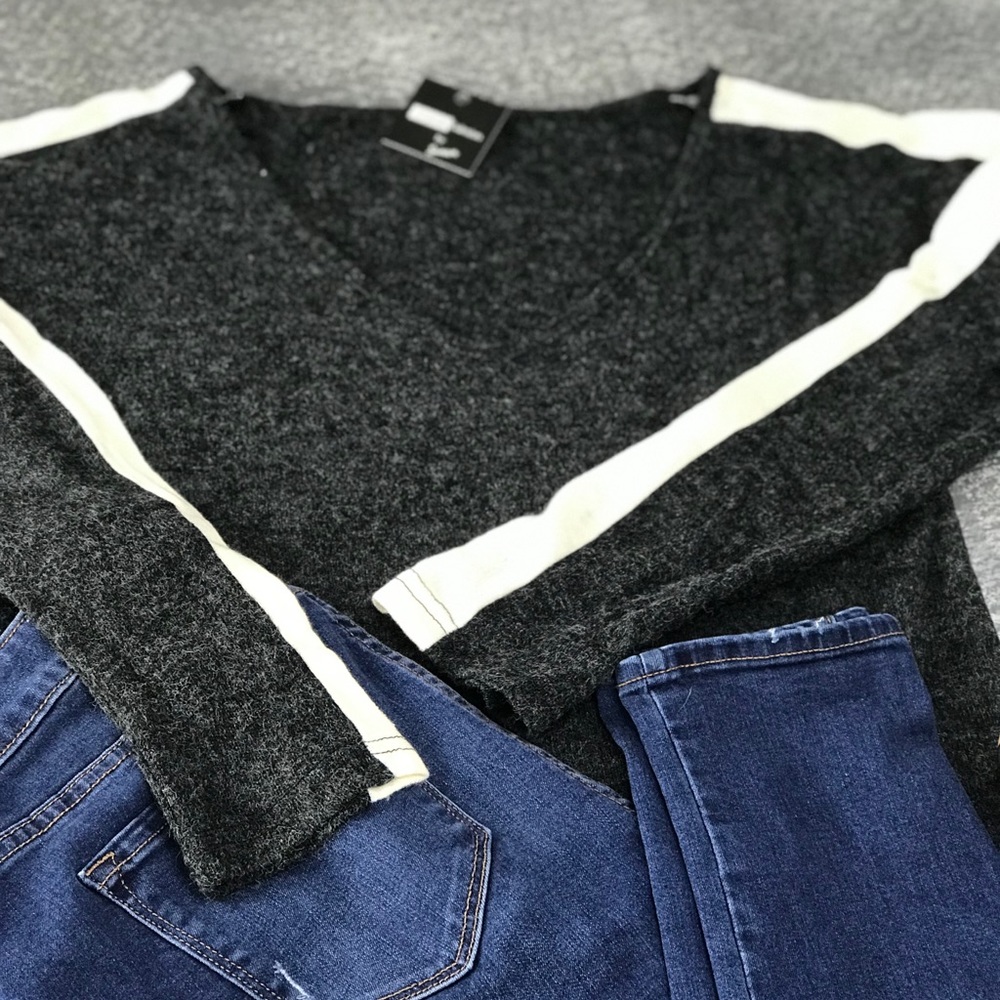 LAST ONE LEFT Brushed knit V neck Sweater Top - Picture 2 of 6